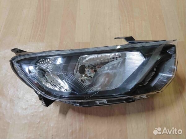 Лада гранта с 2018г. - фары новые