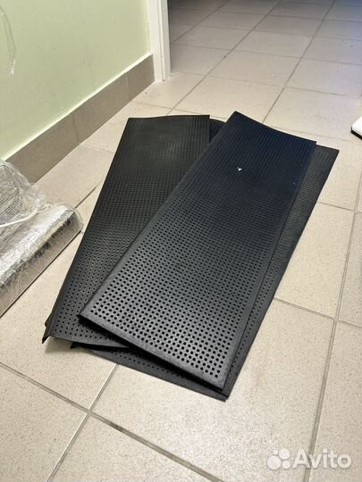 Антискользящие резиновые коврики