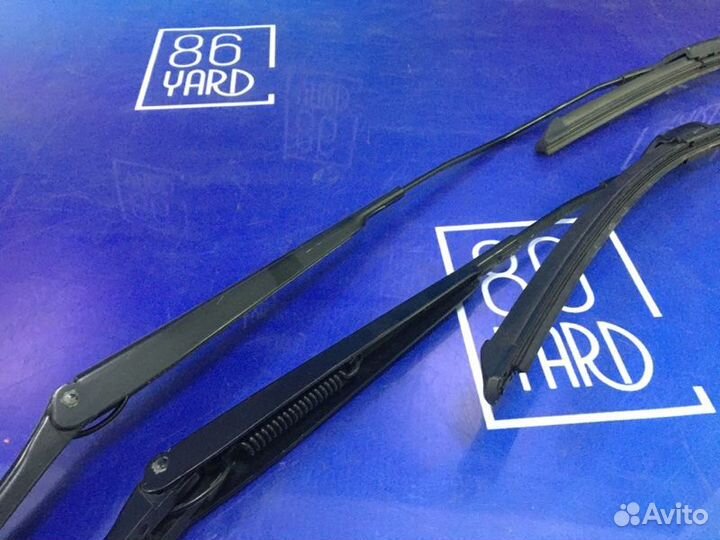 Дворник держатель передний Skoda Rapid NH3 cwvb