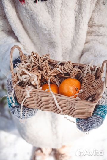 Прямоугольная корзинка с ручками из эко лозы