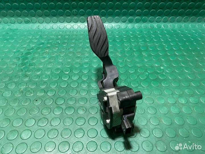 Педаль газа Infiniti QX50 II (2017—2024)