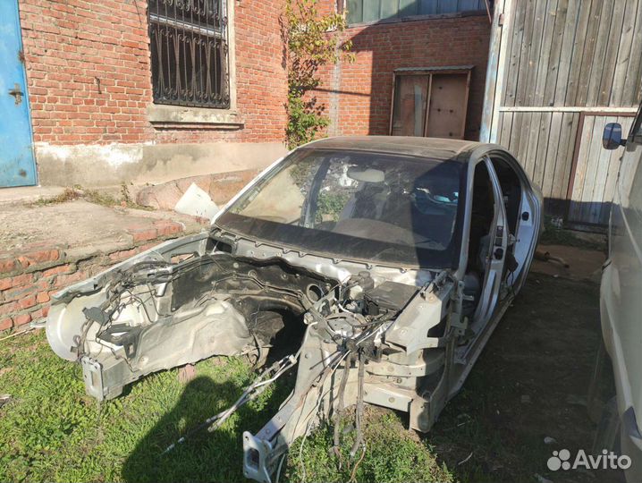 Mercedes w211 на запчасти