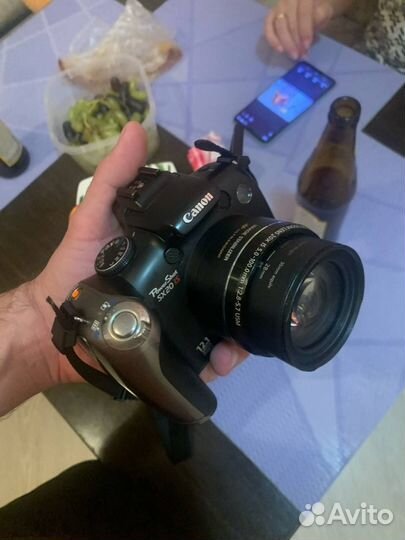 Зеркальный фотоаппарат