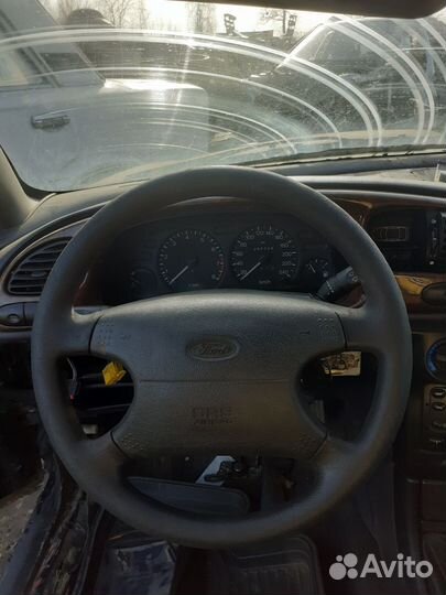 Рулевое колесо Ford Mondeo