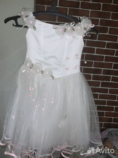Платье праздничное