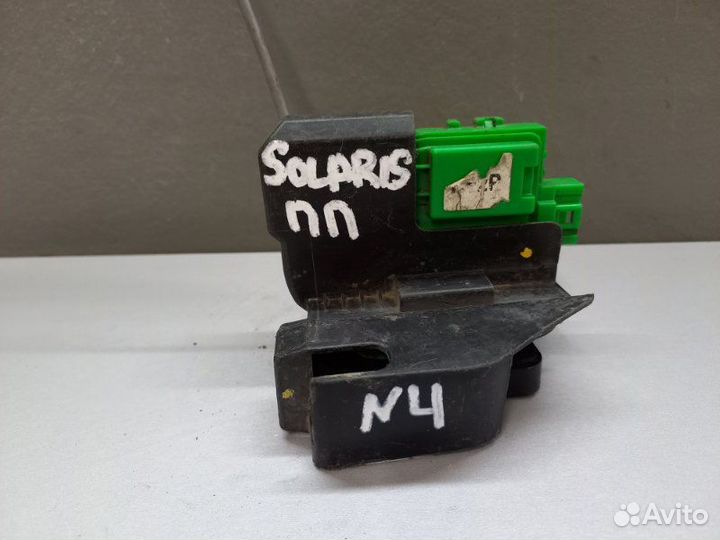 Замок двери передний правый Hyundai Solaris 2012