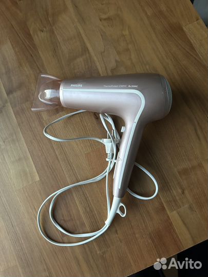 Фен Philips с термозащитой