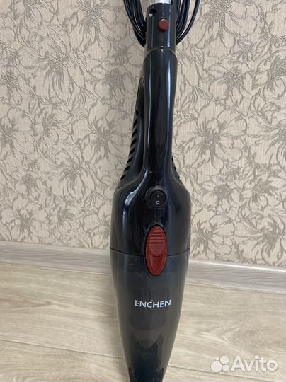 Вертикальный пылесос