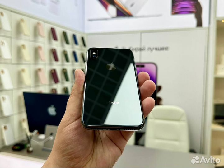 iPhone X, 64 ГБ