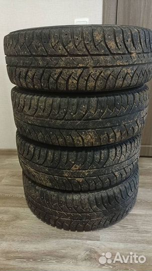 Bridgestone Ice Cruiser 7000 195/65 R15 91T