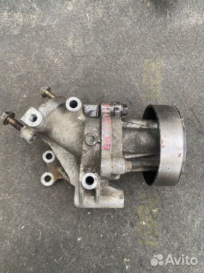 Помпа Nissan Primera p12 (2002-2007)