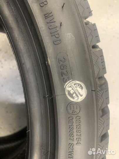 Grenlander Icedefensor Stud II 235/55 R17 103T