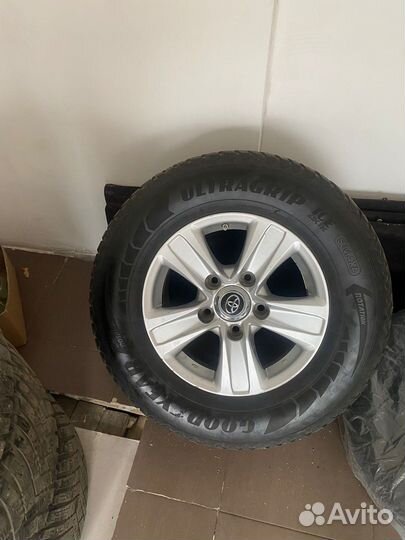 R17 Goodyear UltraGrip 7+ 285/65, PCD 5x114.3 DIA 17
