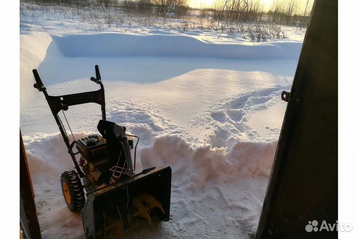 Снегоуборщик champion ST553