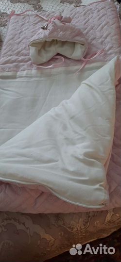 Комплект на выписку для девочки весна