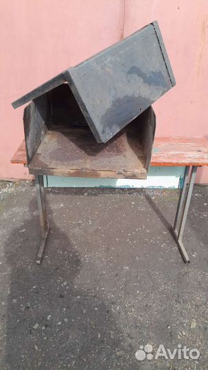 Аккумуляторный ящик с металлической крышкой маз