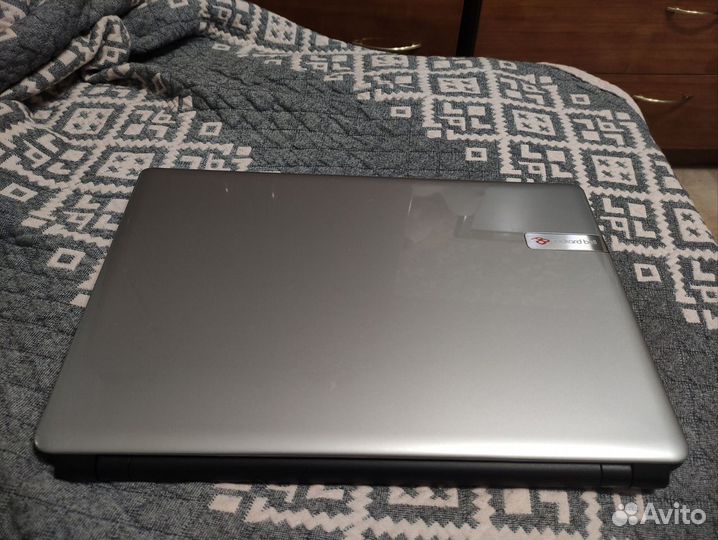 Packard Bell Z5WT3 в идеальном состоянии