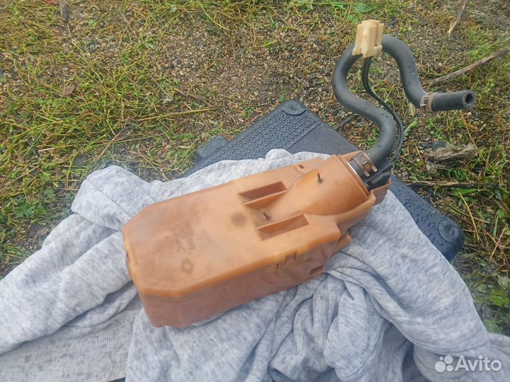 Топливный насос Nissan Cube