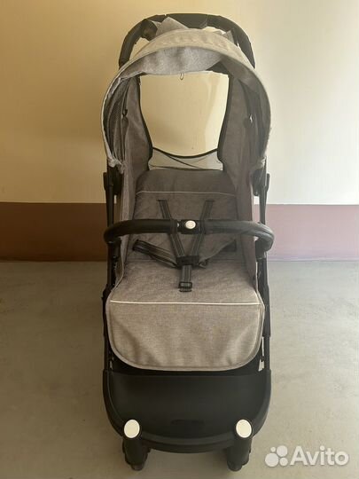 Прогулочная коляска yoya