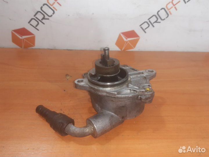Насос вакуумный Mercedes Vito W638 OM611 2.2 CDI