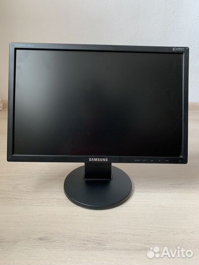 Монитор Samsung