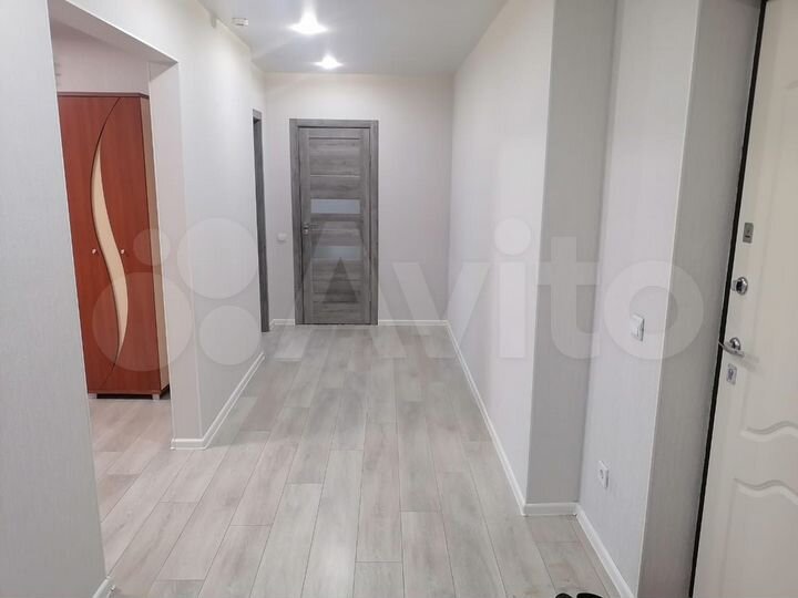 2-к. квартира, 67 м², 2/9 эт.