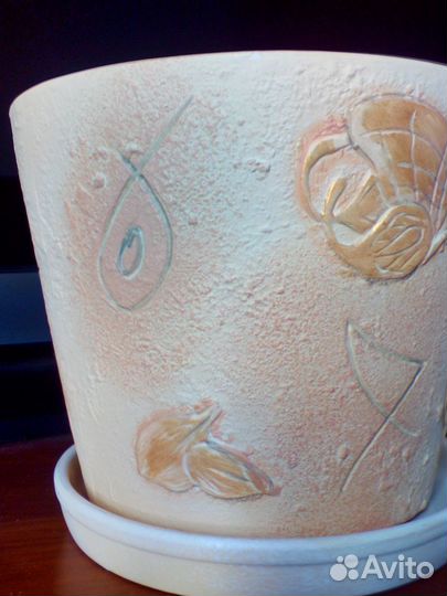 Новый горшок с поддоном, керамика