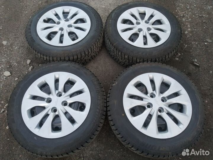 R15 Bridgestone Blizzak Spike-02 185/65, PCD 4x100 DIA 54.1