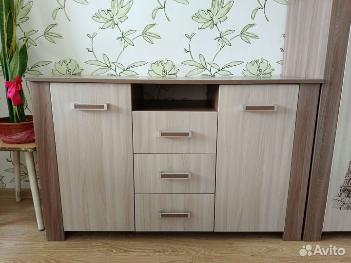 Комод (тумба)