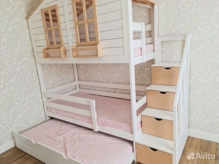 Кровать домик детская
