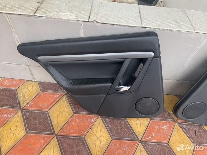 Обшивки заднии Opel Vectra C