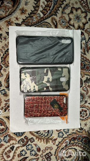 Чехлы на телефон