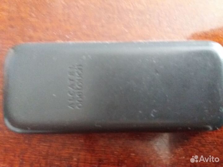 Телефон Алкатель