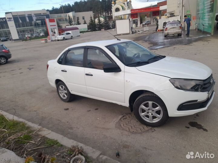 LADA Granta 1.6 МТ, 2019, 280 000 км