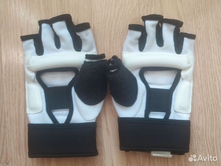 Защита кисти, перчатки Khan для тхэквондо