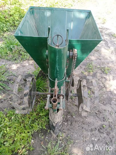 Сажалка для картофеля