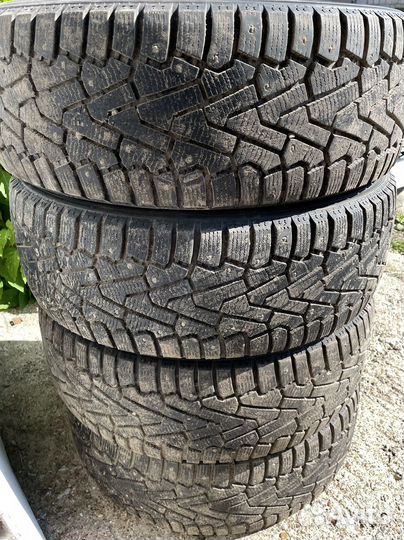 Pirelli Ice Zero 225/60 R17