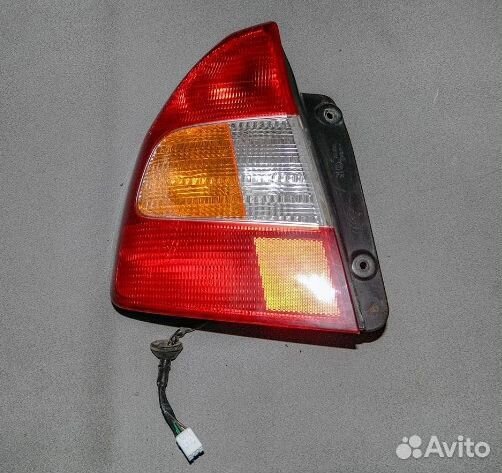 Фонарь левый на Hyundai Accent Хундай акцент