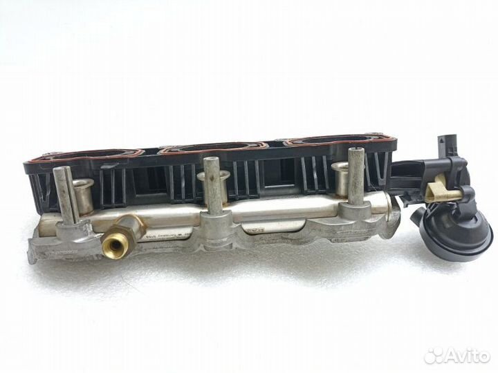 Коллектор впускной правый Audi A6 C6 2.8 CCA 2008