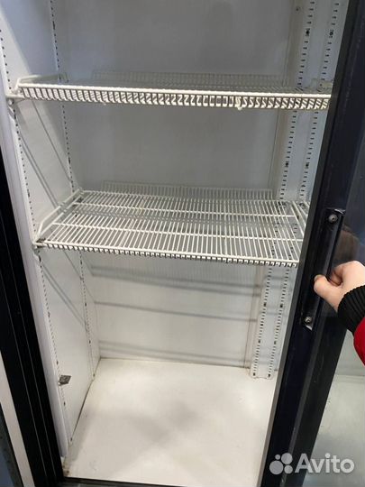 Холодильный шкаф