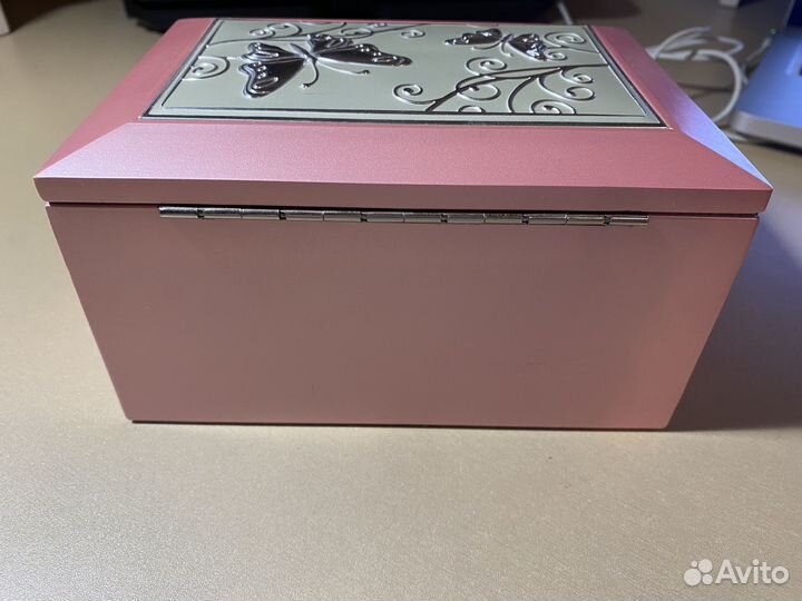 Шкатулка для украшений