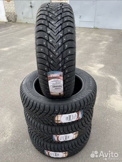 Nokian Tyres Hakkapeliitta 10p SUV 215/60 R17
