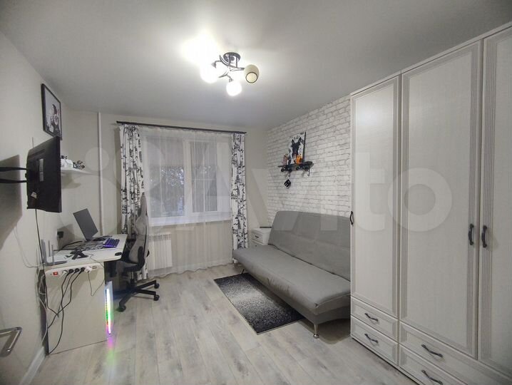 2-к. квартира, 50 м², 3/9 эт.