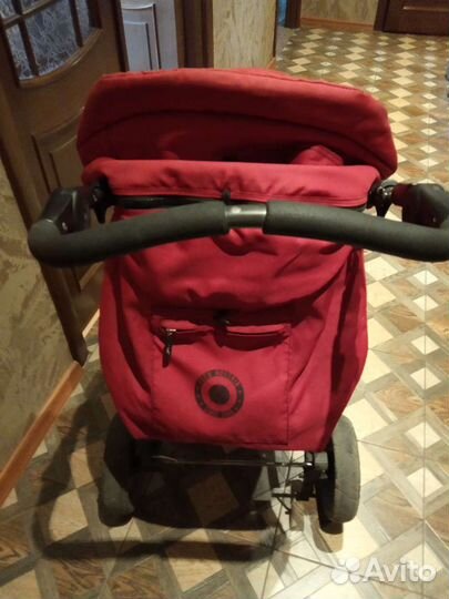 Детская прогулочная коляска