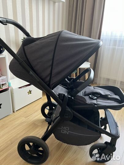 Прогулочная коляска moon