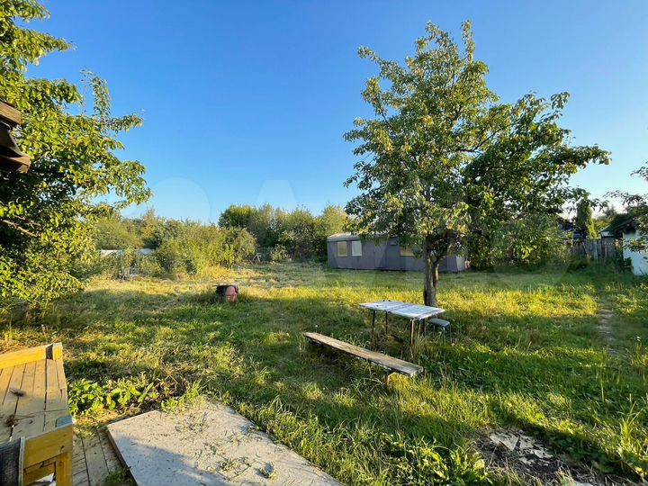 Дача 20 м² на участке 5 сот.