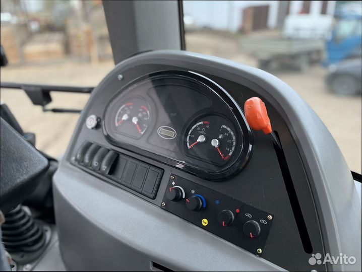 Экскаватор-погрузчик Builder BL488, 2023