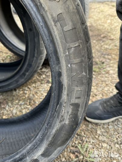 Advanta ST 235/40 R19
