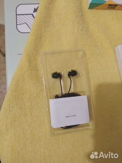 Проводные наушники