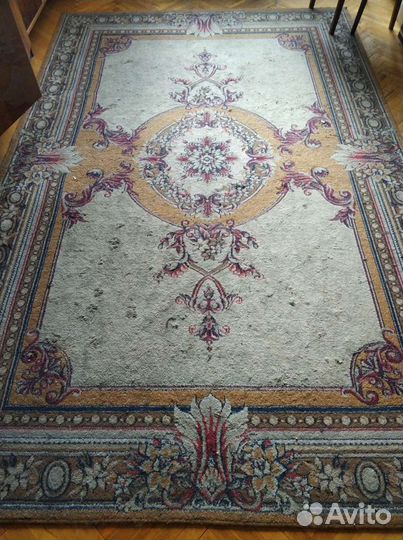 Ковер напольный без пятен Чистый